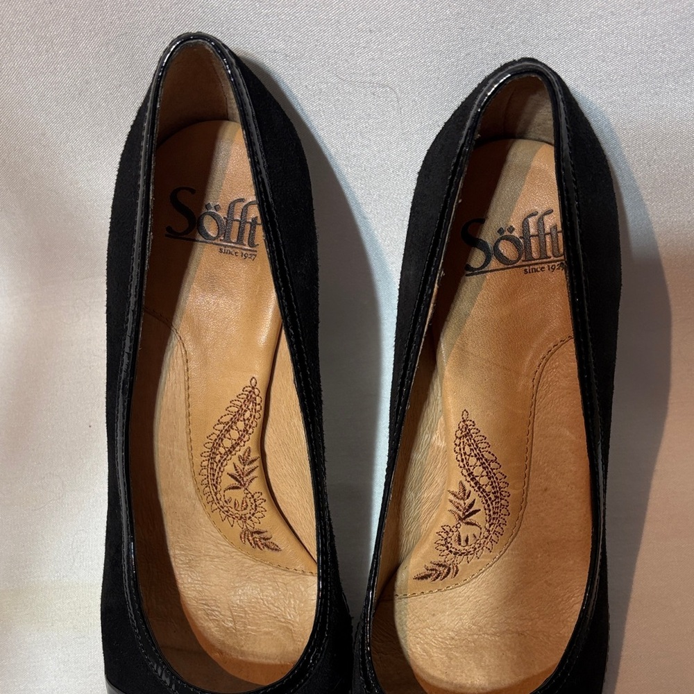 Sofft Black Brushed Suede Open-Toe Mid Heel Pumps with Bow Accent 8 M - Picture 3 of 11